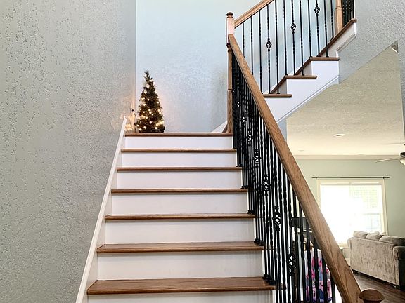 2nd image of 2008 A Croyden Cir