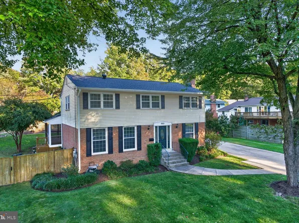 5931 Thomas Dr, Springfield, VA 22150