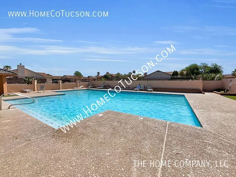 3873 S Havenhurst Dr — Photo 29