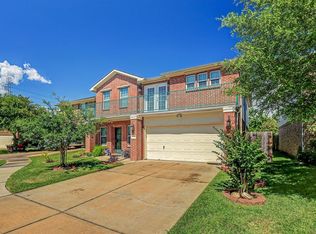9711 Orchid Breeze Ln, Sugar Land, TX 77498