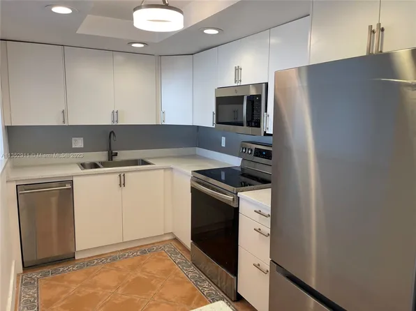13499 Biscayne Blvd APT 1607, North Miami, FL 33181