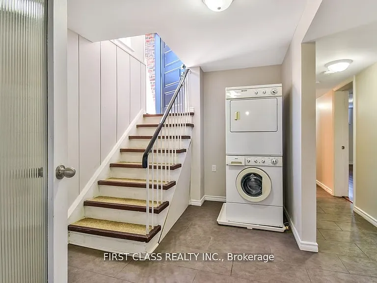 24 Fintona Ave #BASEMENT — Photo 2
