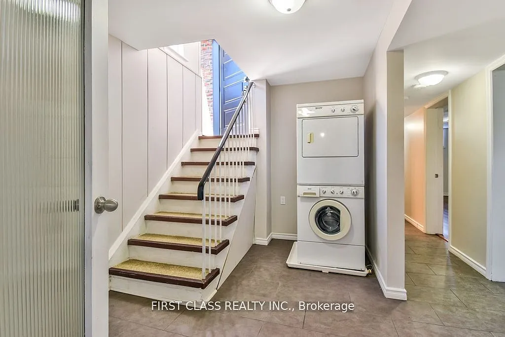 Building Photo - 24 Fintona Ave #BASEMENT