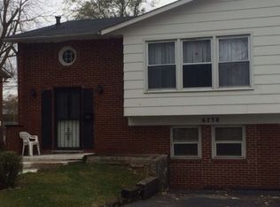 6738 Valley View Rd, Hanover Park, IL 60133