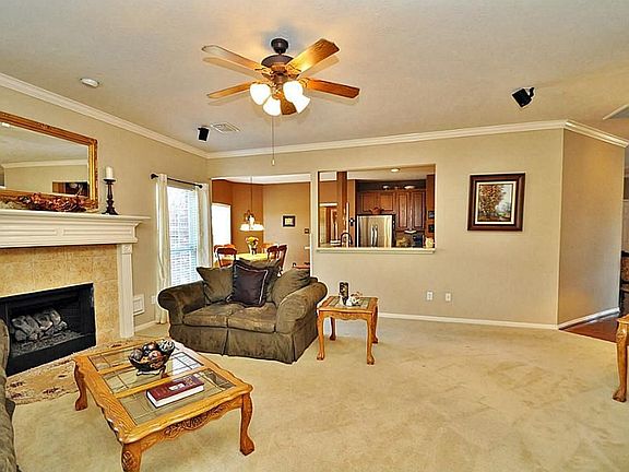 5th image of 10103 Meridian Lakes Dr