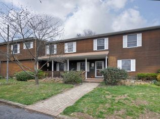 210 Church St, Belford, NJ 07718