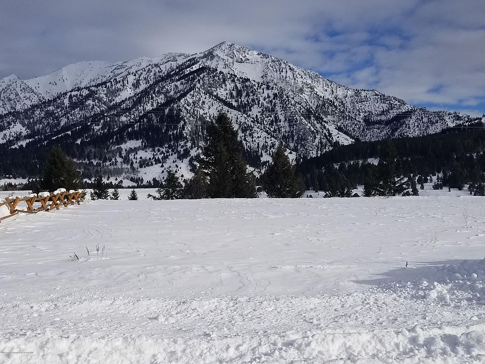 2nd image of Wooden Spur Dr