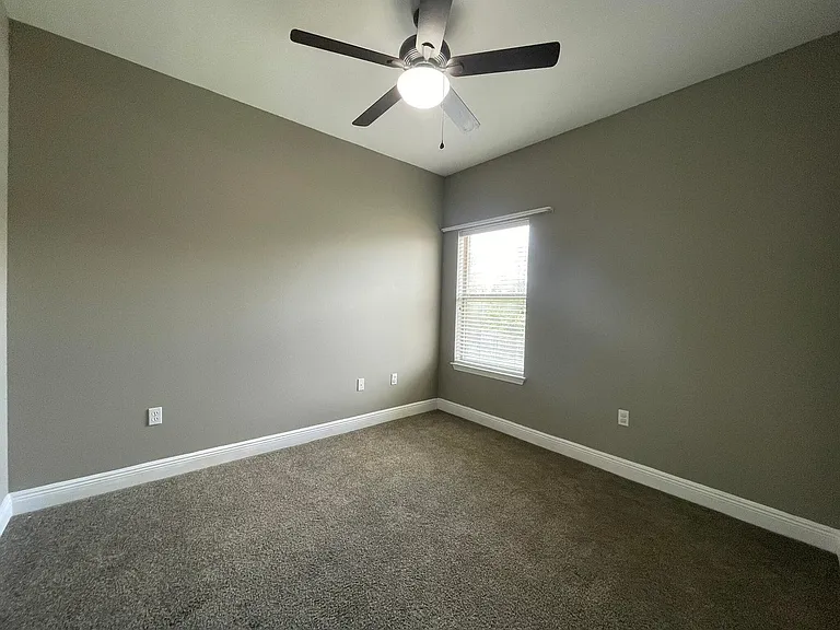 148 Crab Apple Ave — Photo 11