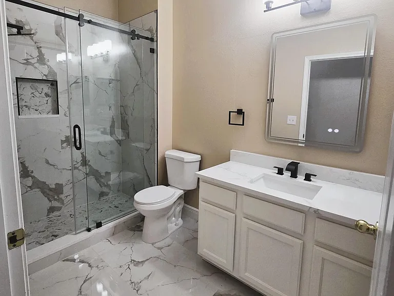 7047 Deer Lodge Cir #102 — Photo 6