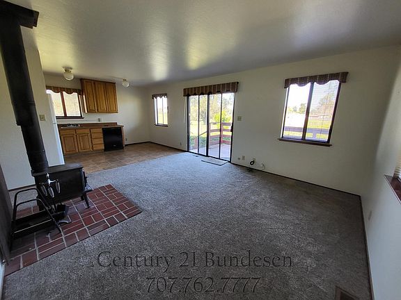 3rd image of 1342 Skillman Ln