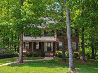 193 Graywood Ct, Advance, NC 27006