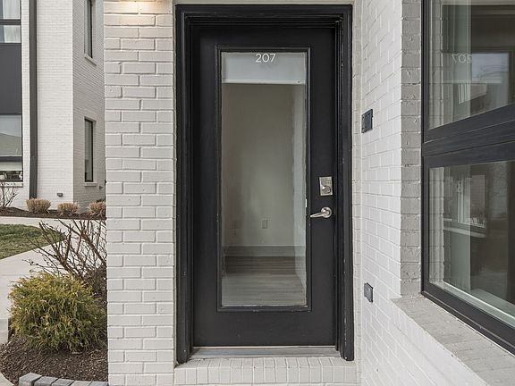 2nd image of 542 Southgate Ave #207