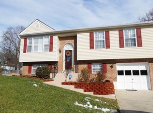 1809 Maple Ln, Accokeek, MD 20607