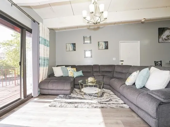 171 Highland St APT 304, Taunton, MA 02780