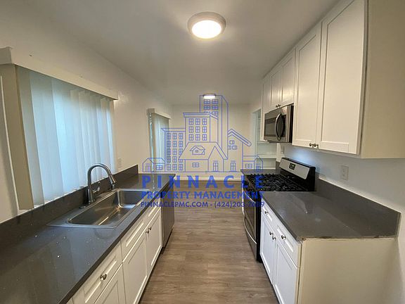 4th image of 11823 Truro Ave APT B