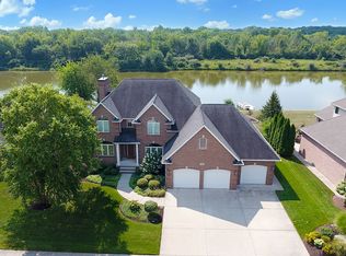497 Edgewater Dr, Morris, IL 60450
