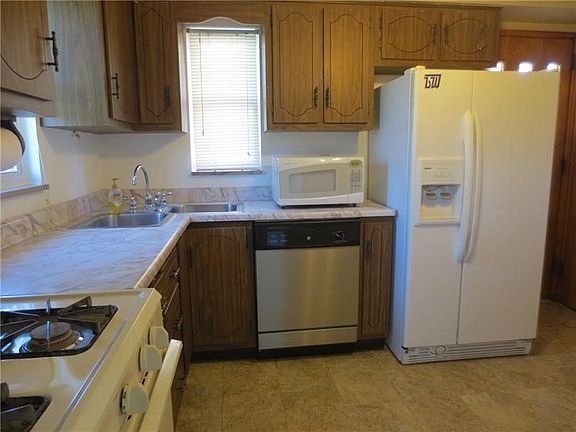 5th image of 514 Elaine Dr