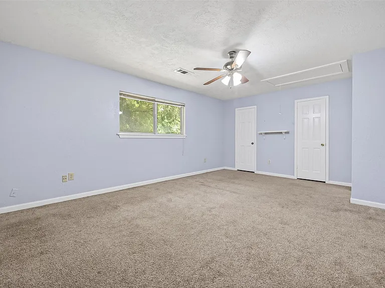 8103 Oak Moss Dr — Photo 29