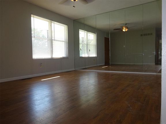 2nd image of 7945 Campion Ln