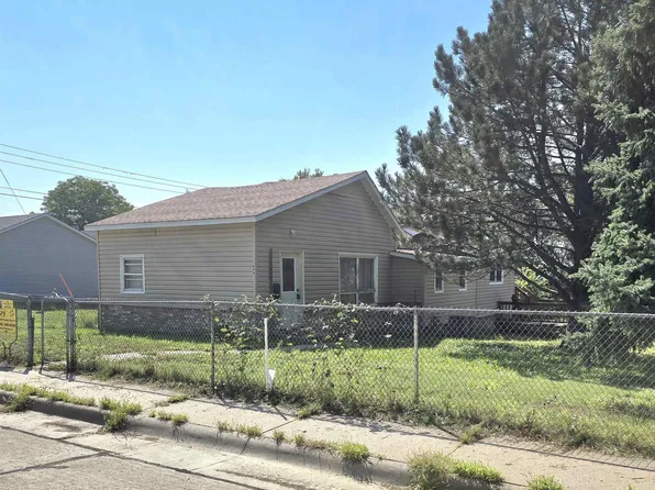606 E C St, McCook, NE 69001
