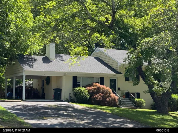 2232 Ridgewood Dr, Lynchburg, VA 24503