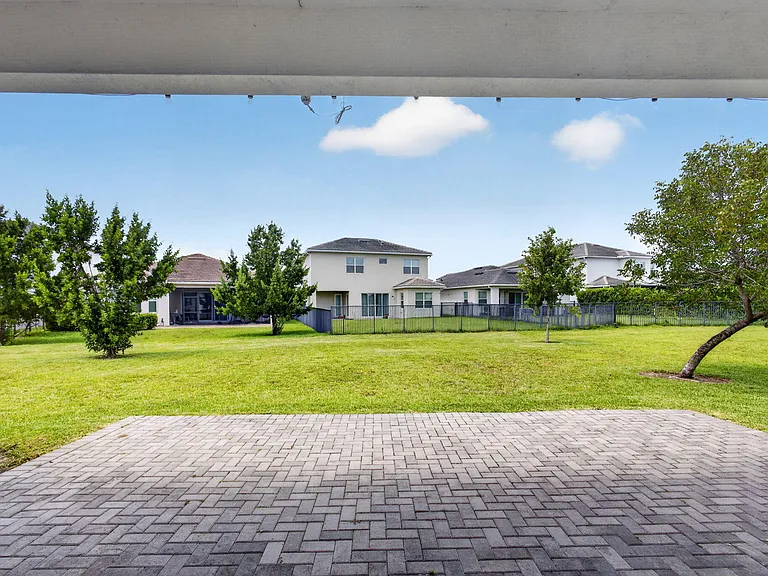 16293 Melogold Dr — Photo 52