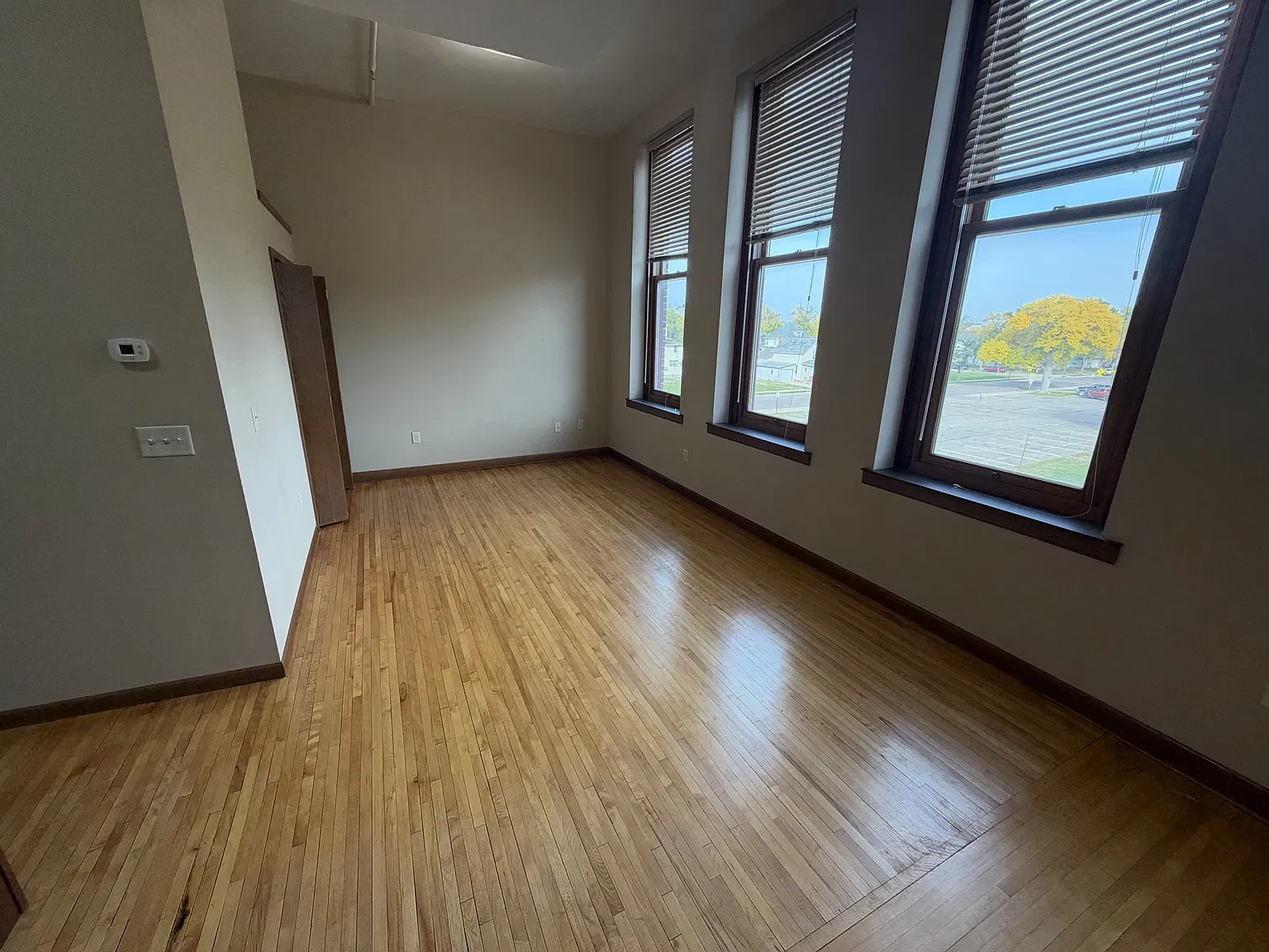 214 S Kline St - Roosevelt Apts - 31 — Photo 2