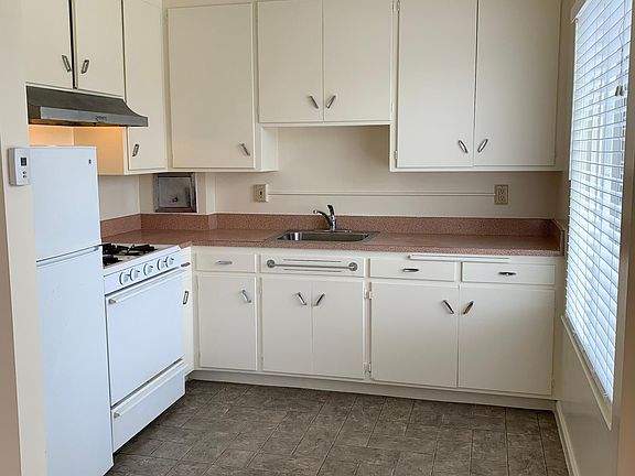 5th image of 2596 35th Ave #2