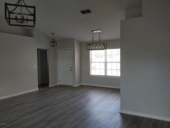 4th image of 2120 Ardencroft Dr