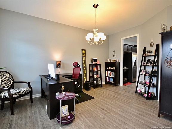 4th image of 163 Ledgebrook Ln