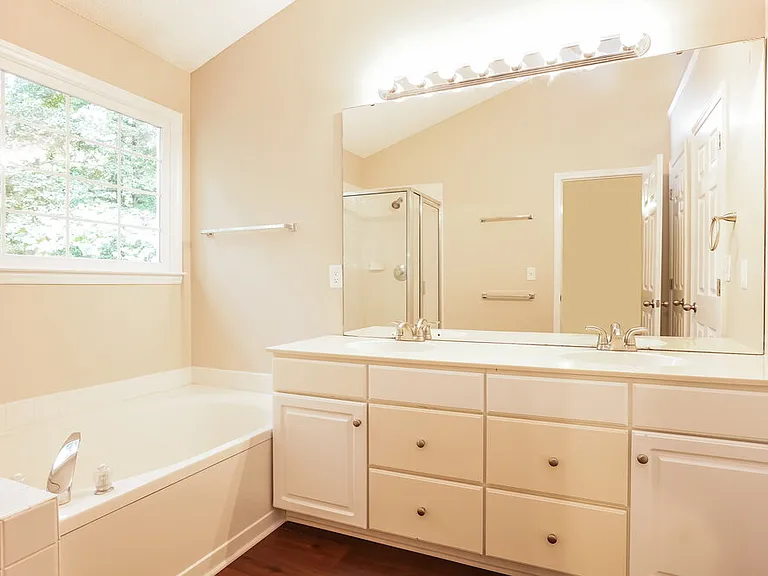 4936 Bivens Dr — Photo 13