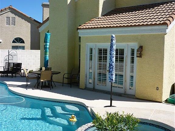 5th image of 8804 Surf View Dr