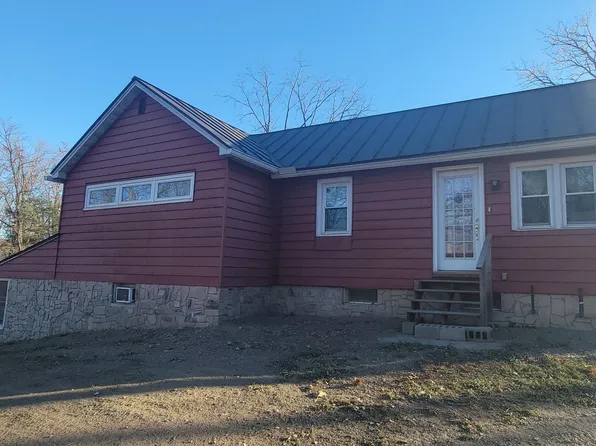 9 Red Bud Ln, Danville, PA 17821