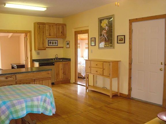 2nd image of 1690 Martina St