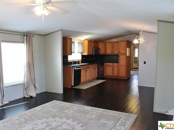 4th image of 428 W Elm Ave