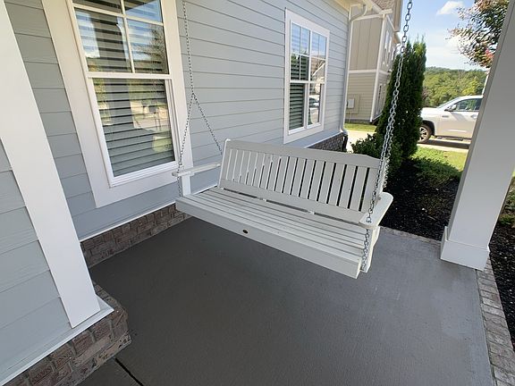 4th image of 936 Hornsby Dr