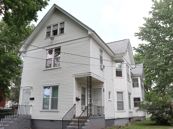 355-359 E Bourbonnais St, Kankakee, IL 60901