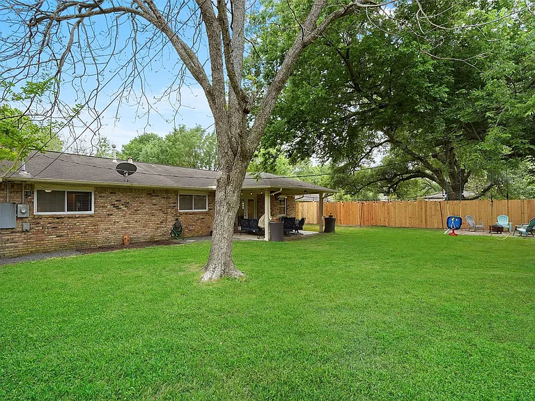 10710 Overbrook Ln — Photo 33