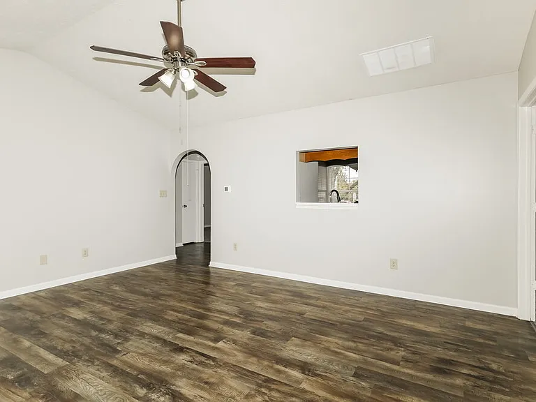 11150 Fall Dr — Photo 5