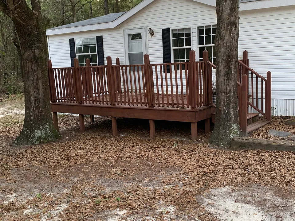 1019 Saxon Rd