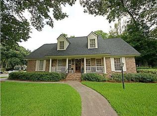 966 Harbortowne Rd, Charleston, SC 29412