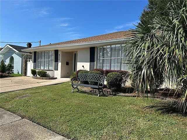 916 Martin Behrman Walk — Photo 2