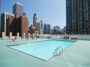 1122 N Clark St APT 3005, Chicago, IL 60610