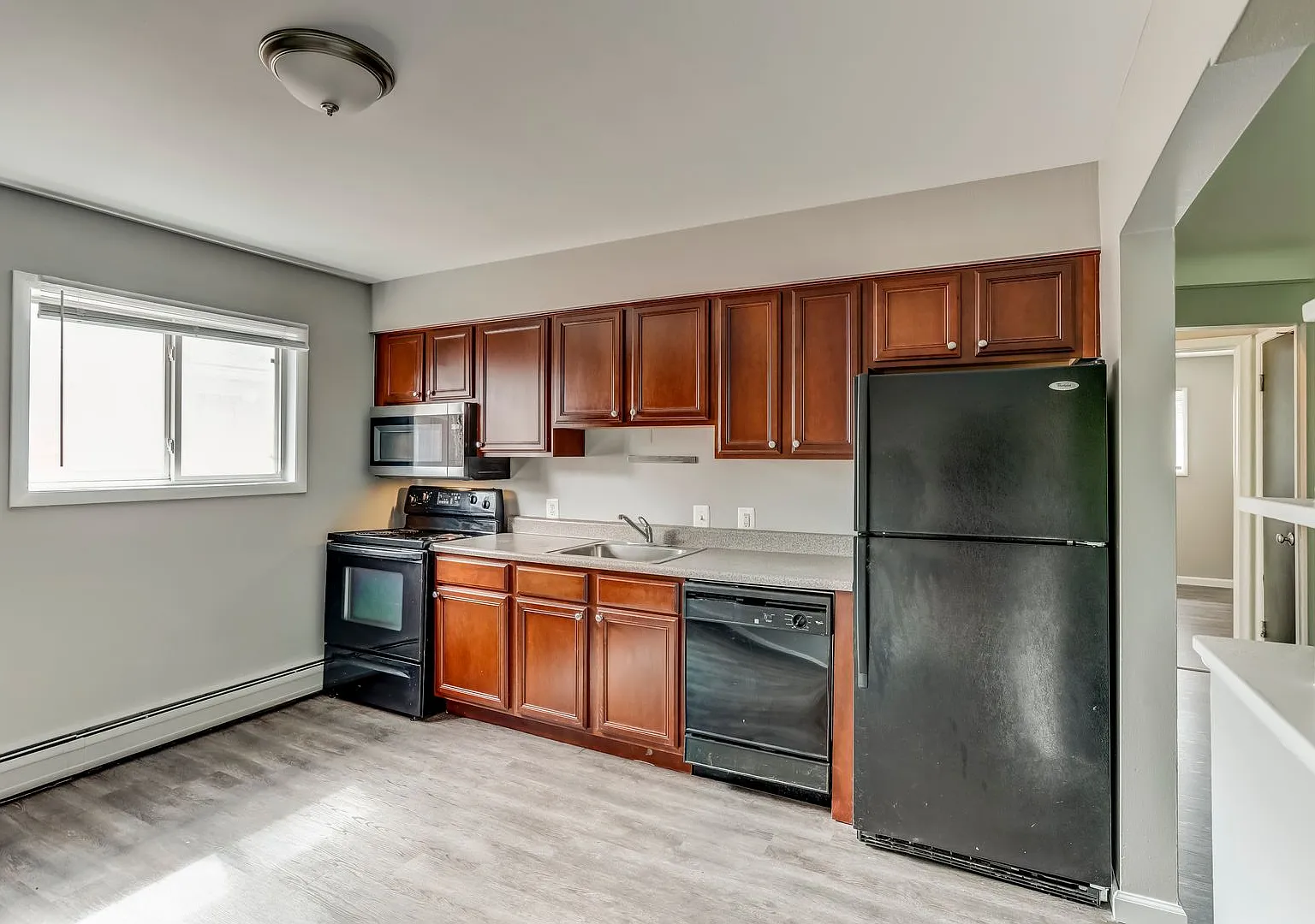 649 Maple Rd — Photo 1