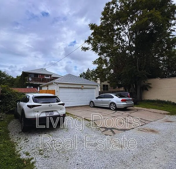 2301 South St — Photo 23