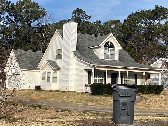 3rd image of 26 Priscilla Dr