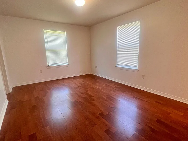 1809 Old Roman St #B — Photo 10