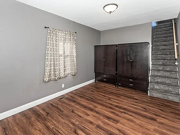 2 bed, 1000 sqft, $1,400 — Photo 4