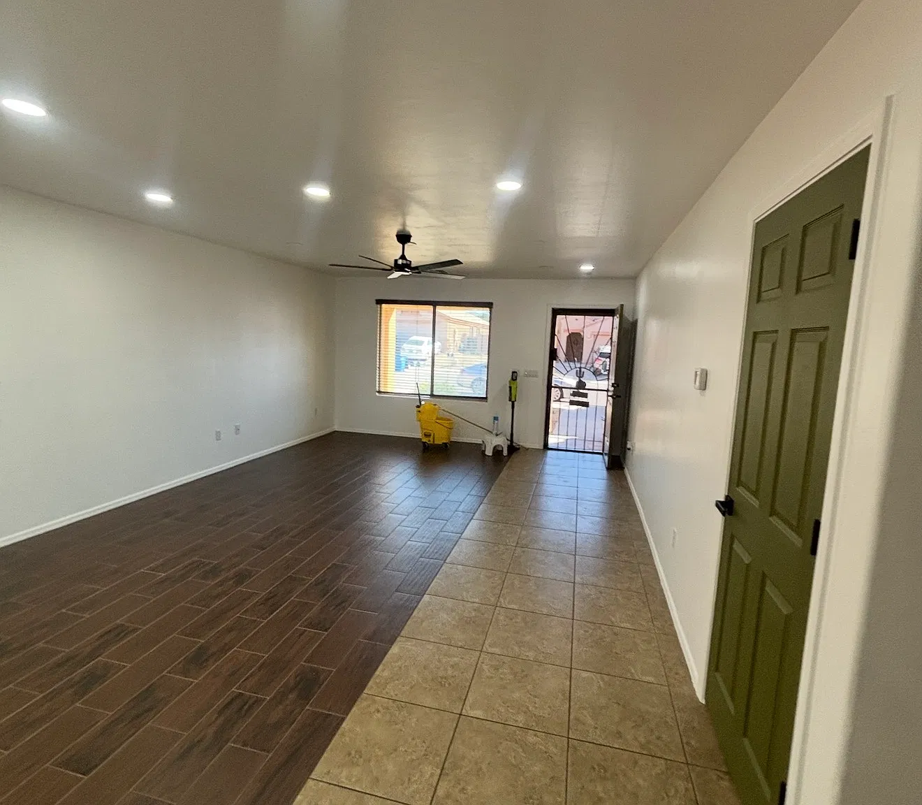 5 bed, 2575 sqft, $3,200 — Photo 3