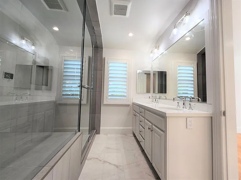903 Ramona St — Photo 18
